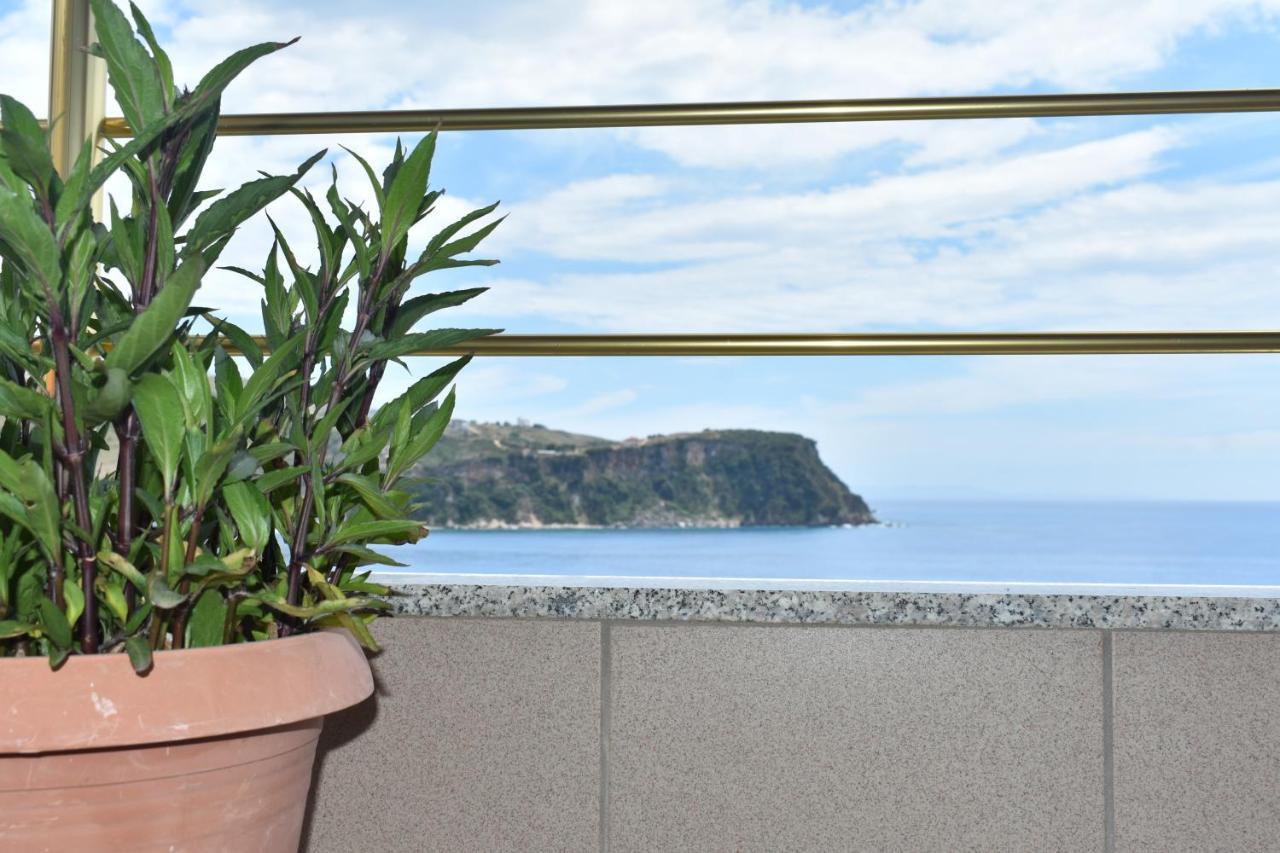 Ionio Rooms II Himare Luaran gambar