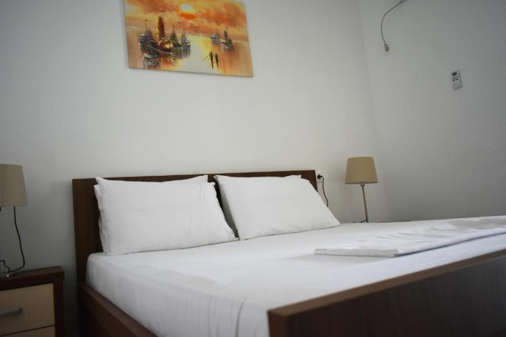 Ionio Rooms II Himare Luaran gambar