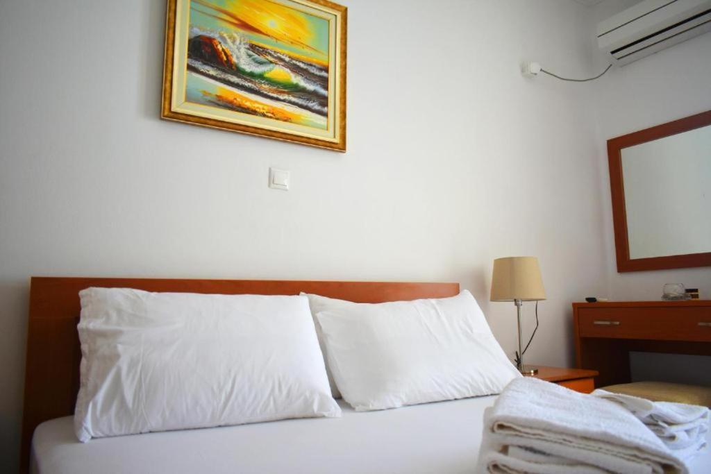 Ionio Rooms II Himare Luaran gambar